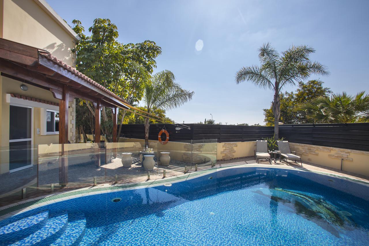 Ayia Napa Tropical Beach Villa Екстер'єр фото