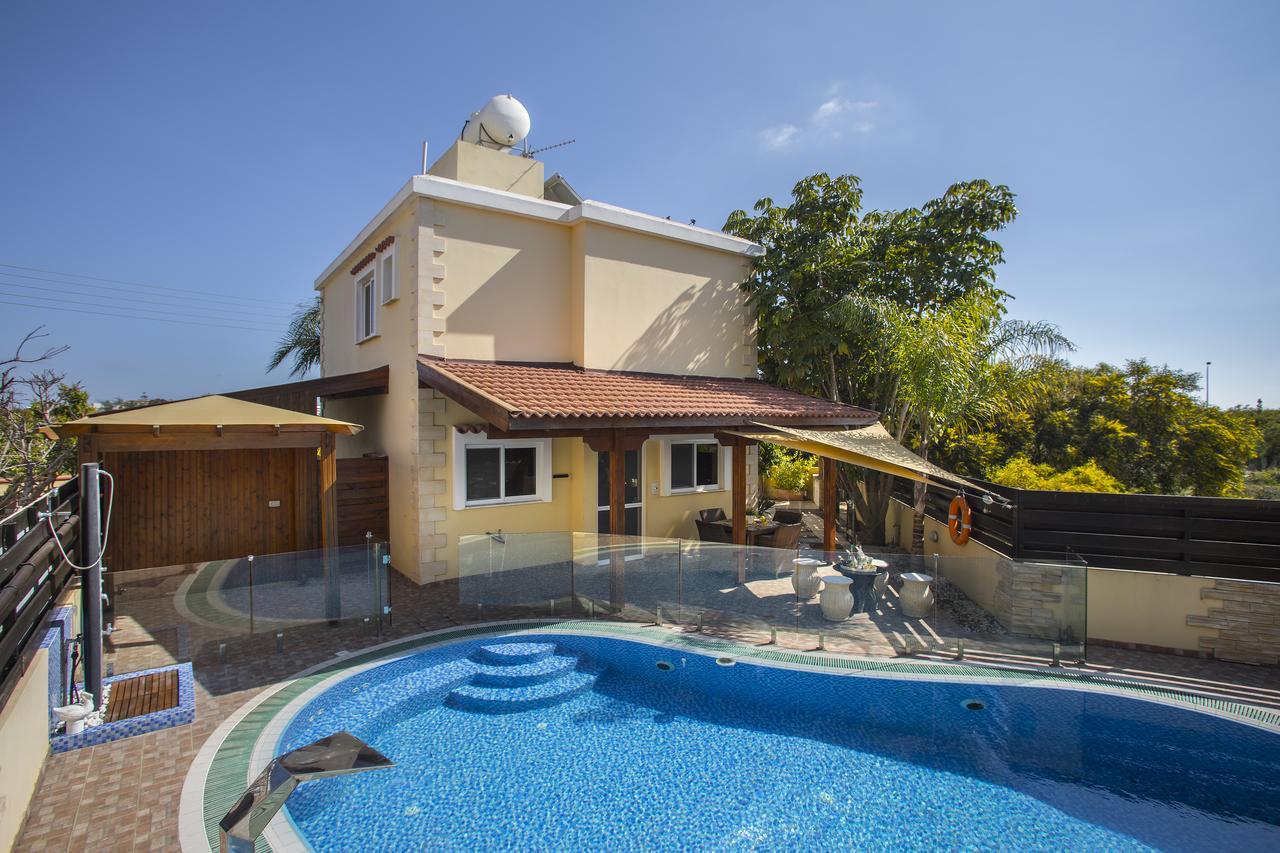 Ayia Napa Tropical Beach Villa Екстер'єр фото